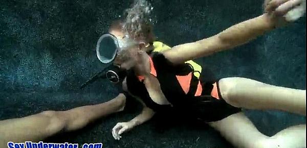  Ali May gives an extra Scuba lesson!